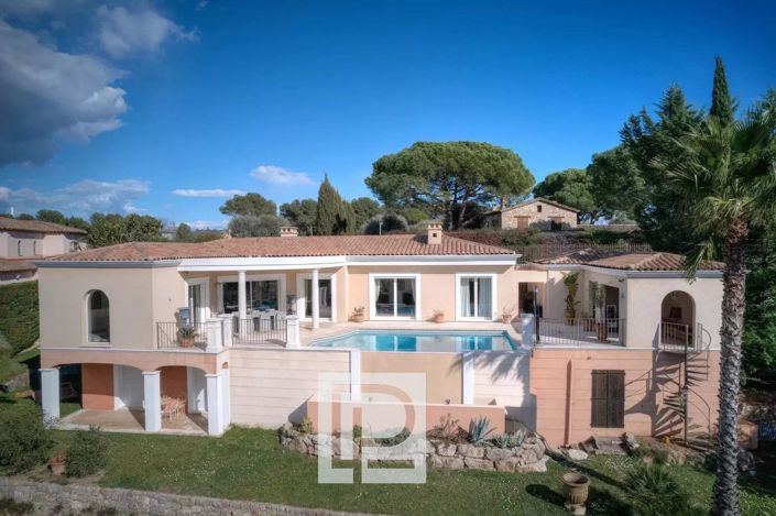 Image No.1-4 Bed House for sale