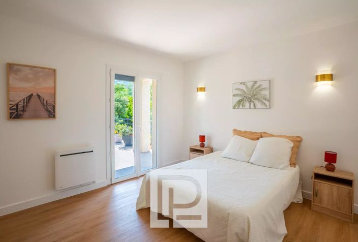 Image No.11-4 Bed House for sale