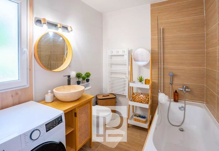 Image No.9-4 Bed House for sale