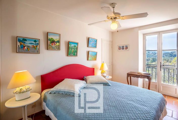 Image No.12-4 Bed House for sale