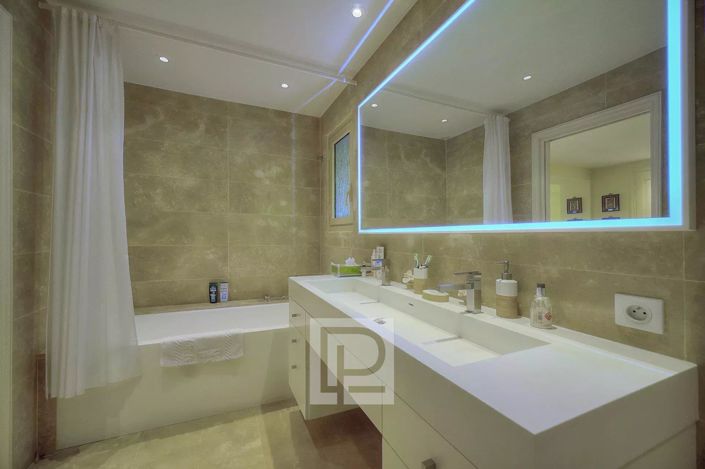 Image No.8-Maison de 8 chambres à vendre à Mougins