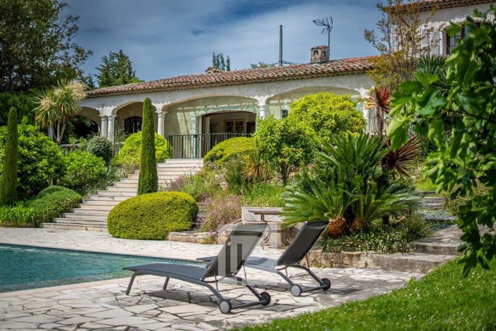 Image No.1-4 Bed House for sale