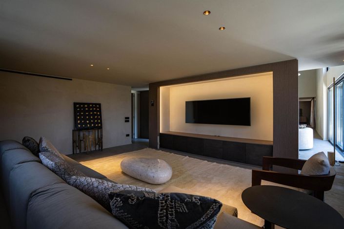 Image No.7-7 Bed House for sale