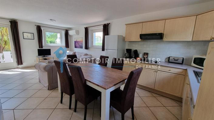 Image No.6-4 Bed House for sale