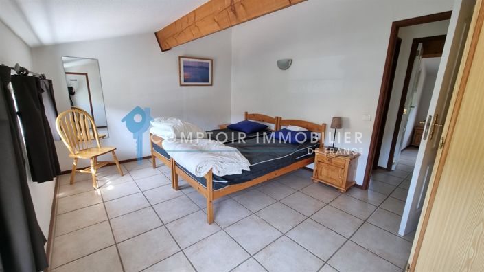 Image No.9-4 Bed House for sale