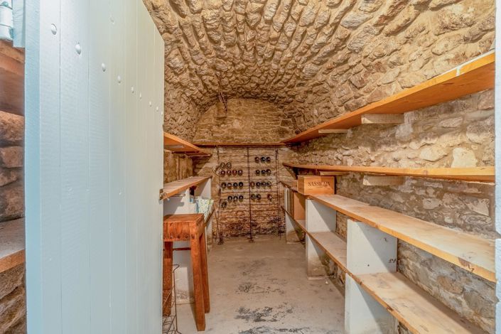 Image No.16-4 Bed House for sale