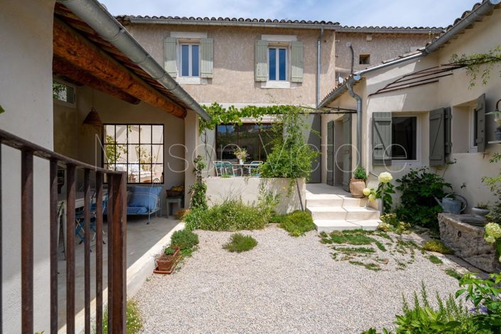 Image No.7-4 Bed House for sale