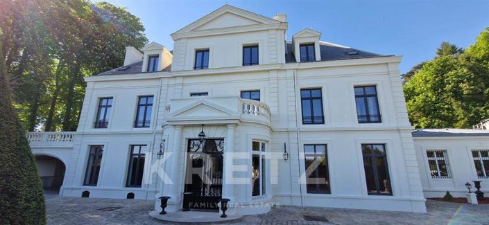 Image No.1-Propriété de 8 chambres à vendre à Cergy