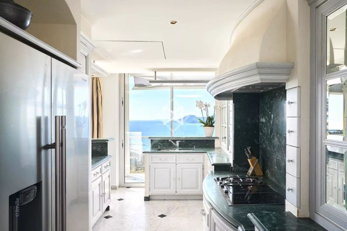 Image No.9-5 Bed House for sale