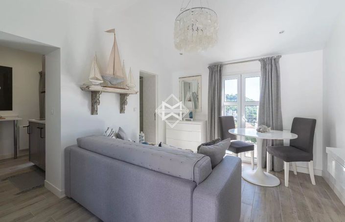 Image No.25-6 Bed House for sale