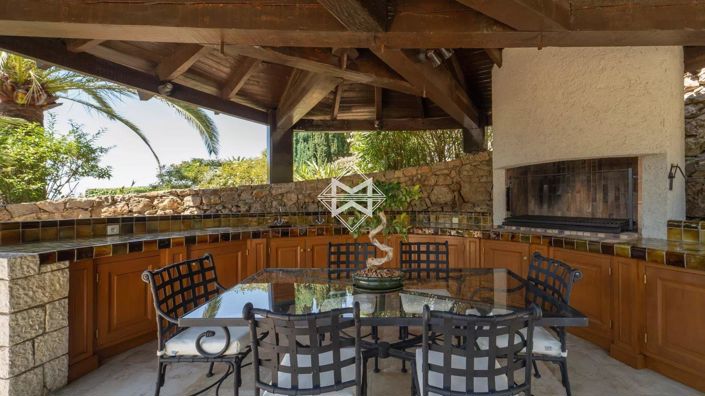 Image No.14-8 Bed House for sale