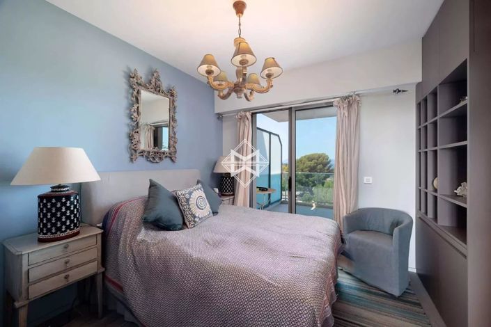 Image No.7-3 Bed Apartment for sale