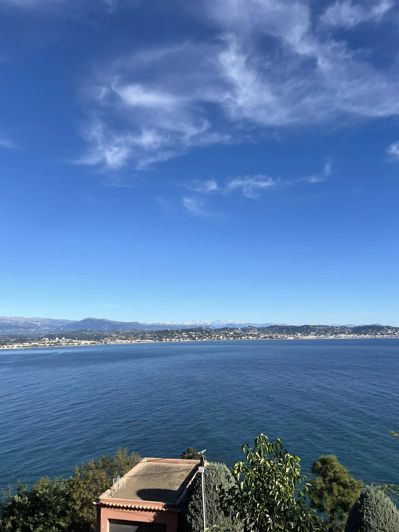 Image No.11-3 Bed Apartment for sale