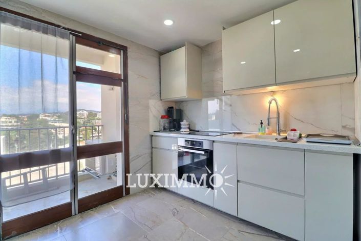 Image No.3-1 Bed Property for sale