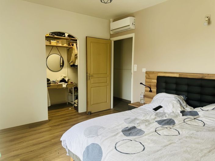 Image No.12-4 Bed House for sale