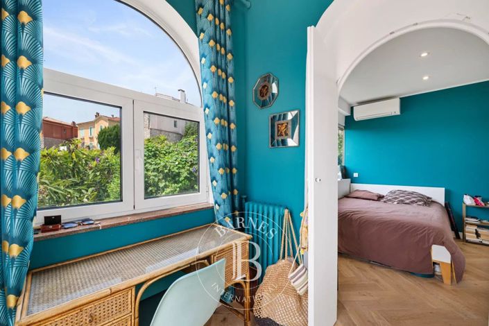 Image No.12-3 Bed Apartment for sale