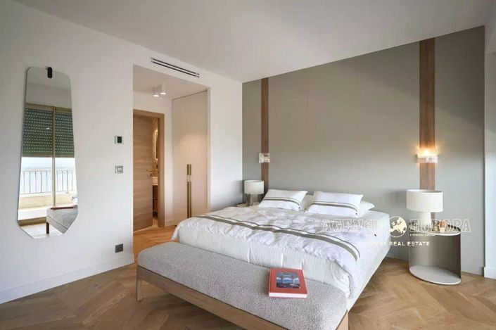 Image No.10-3 Bed Apartment for sale