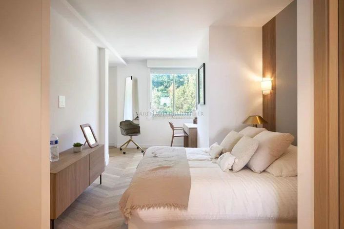 Image No.11-3 Bed Apartment for sale