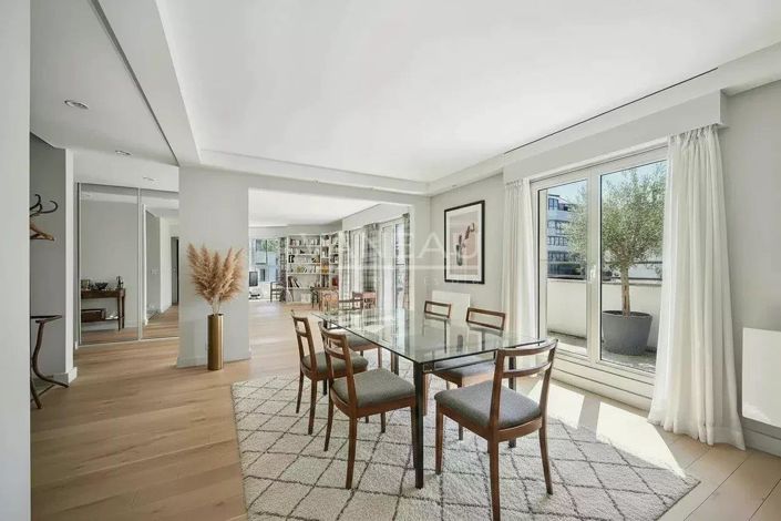 Image No.2-Appartement de 5 chambres à vendre à Boulogne-Billancourt