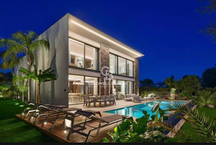 Image No.1-5 Bed House for sale