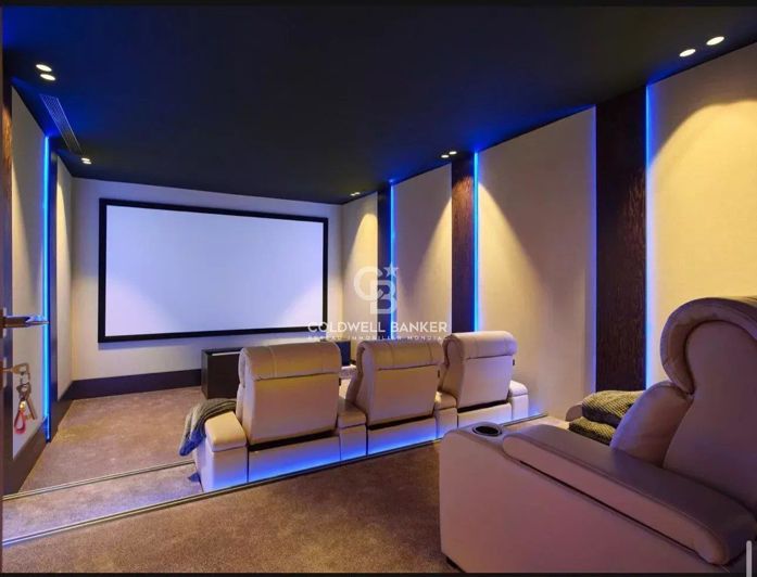 Image No.11-5 Bed House for sale