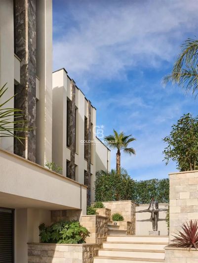 Image No.14-5 Bed House for sale