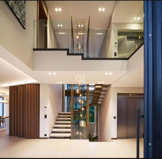 Image No.3-5 Bed House for sale