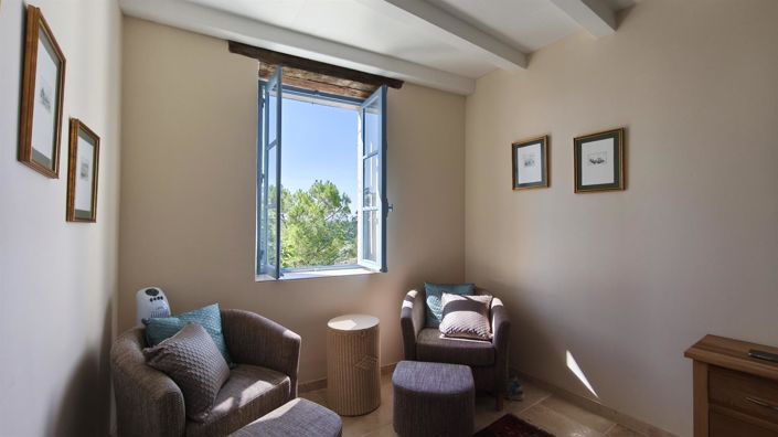 Image No.19-4 Bed House for sale