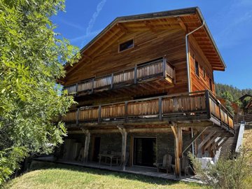 1 - Alpes-de-Haute-Provence, House