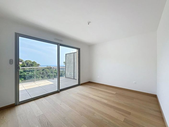 Image No.6-4 Bed Apartment for sale