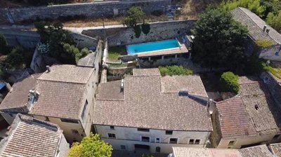 6 Bed House for sale