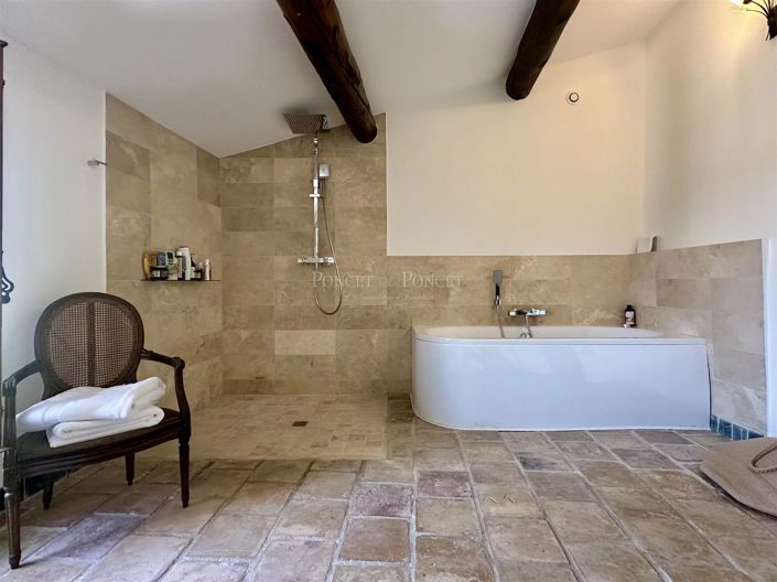 Image No.20-6 Bed House for sale