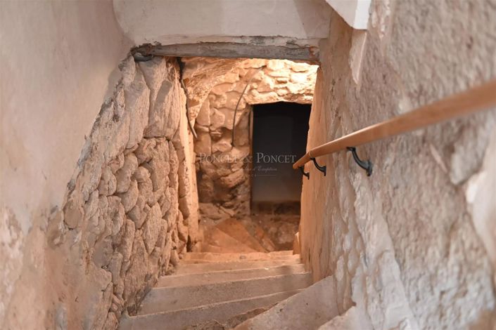 Image No.24-6 Bed House for sale