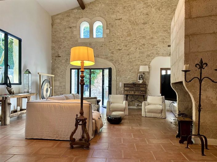 Image No.6-6 Bed House for sale