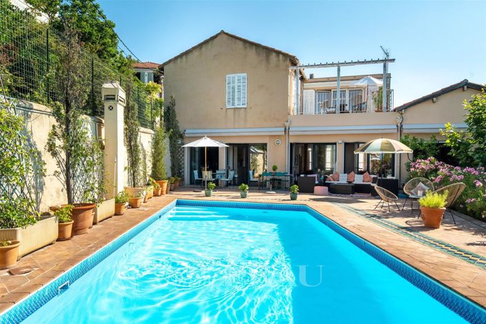 Image No.12-5 Bed House for sale