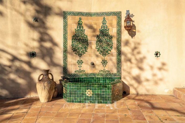 Image No.14-5 Bed House for sale