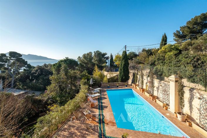 Image No.2-5 Bed House for sale