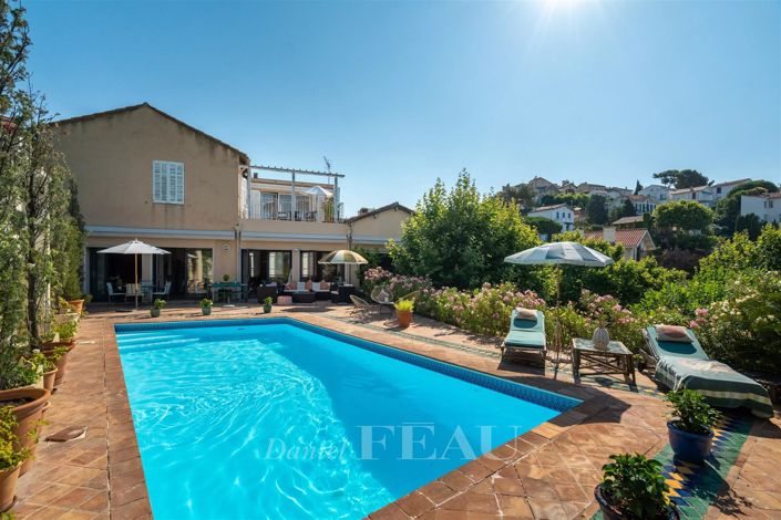 Image No.4-5 Bed House for sale