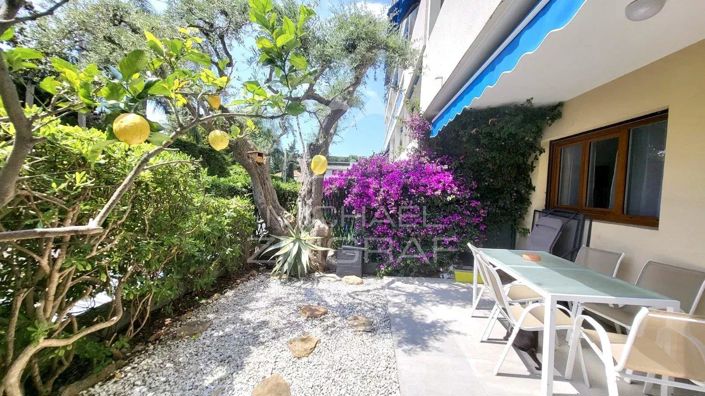 Image No.1-Appartement de 2 chambres à vendre à Antibes