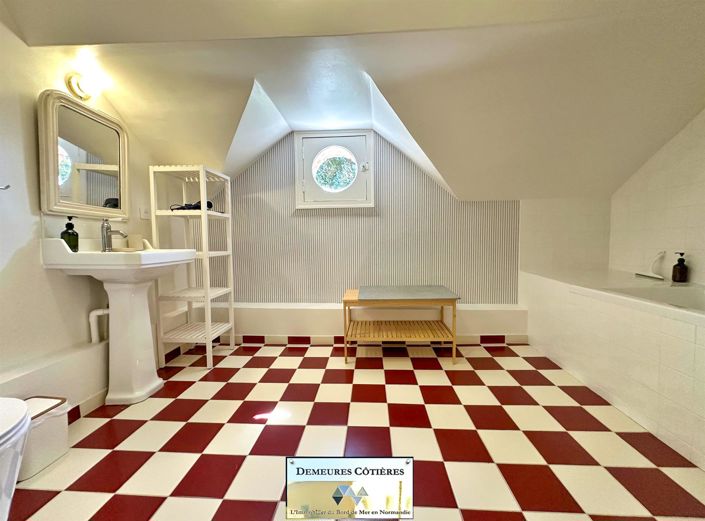 Image No.21-5 Bed House for sale