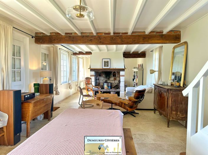 Image No.8-5 Bed House for sale