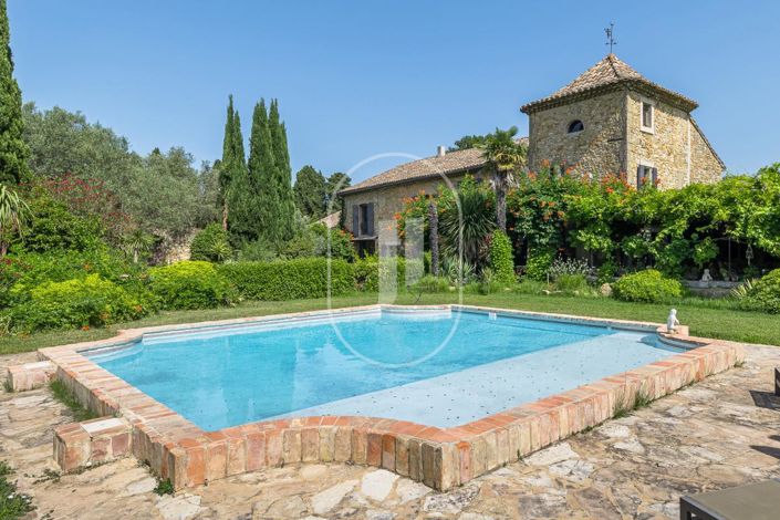 Image No.1-5 Bed House for sale
