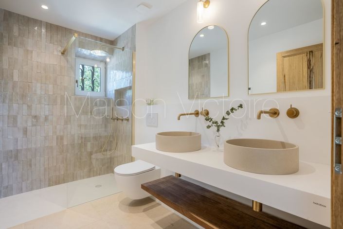 Image No.19-4 Bed House for sale