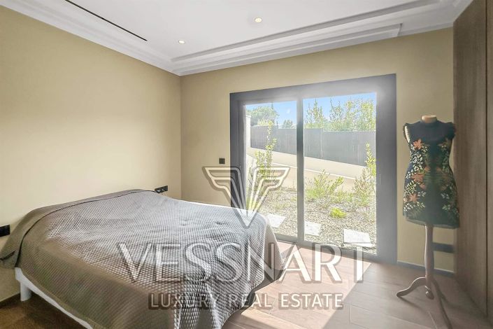 Image No.11-4 Bed House for sale