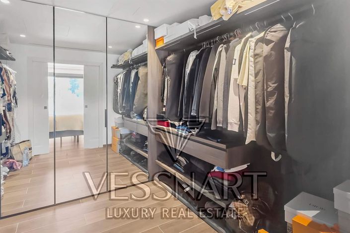 Image No.12-4 Bed House for sale