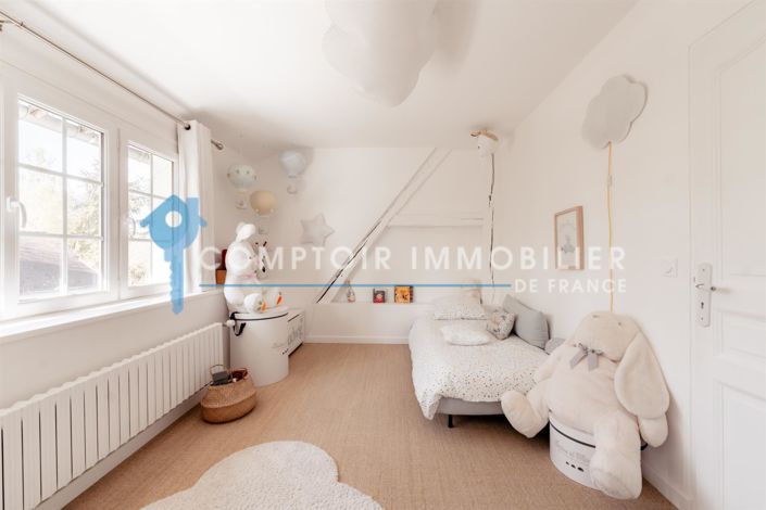 Image No.10-4 Bed House for sale