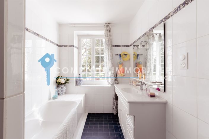 Image No.11-4 Bed House for sale