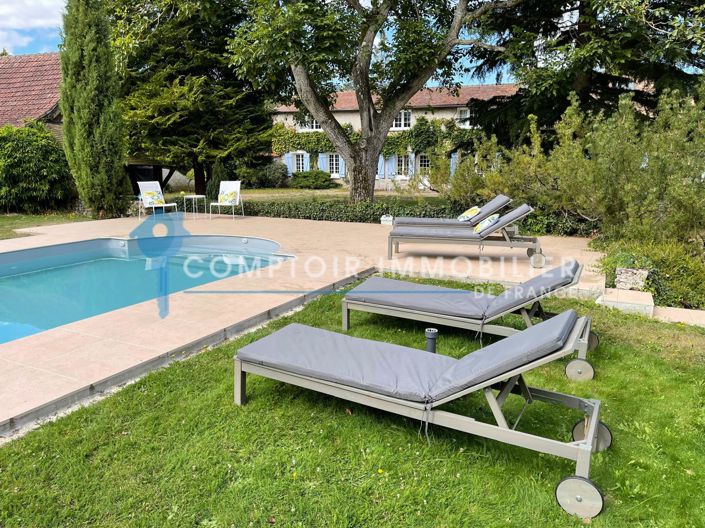 Image No.2-4 Bed House for sale