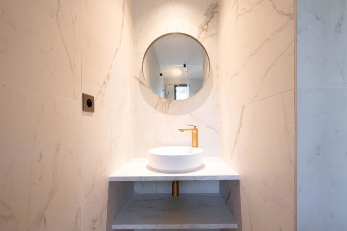 Image No.15-4 Bed House for sale