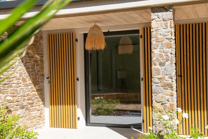 Image No.16-4 Bed House for sale